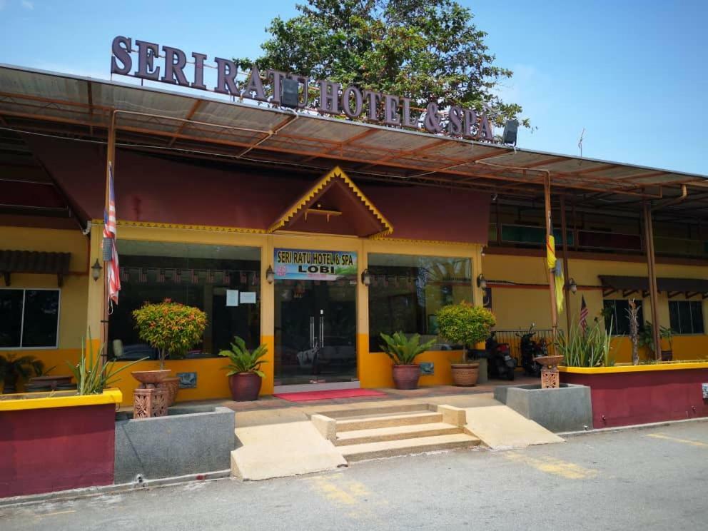 Seri Ratu Hotel & Spa Porto Dickson Exterior foto