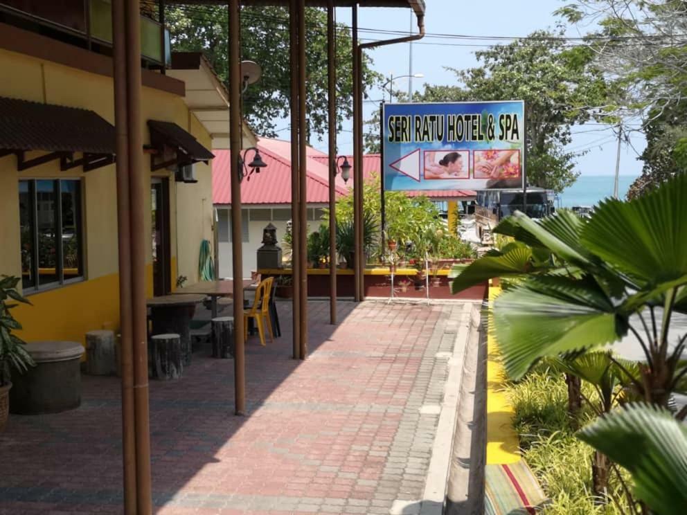 Seri Ratu Hotel & Spa Porto Dickson Exterior foto